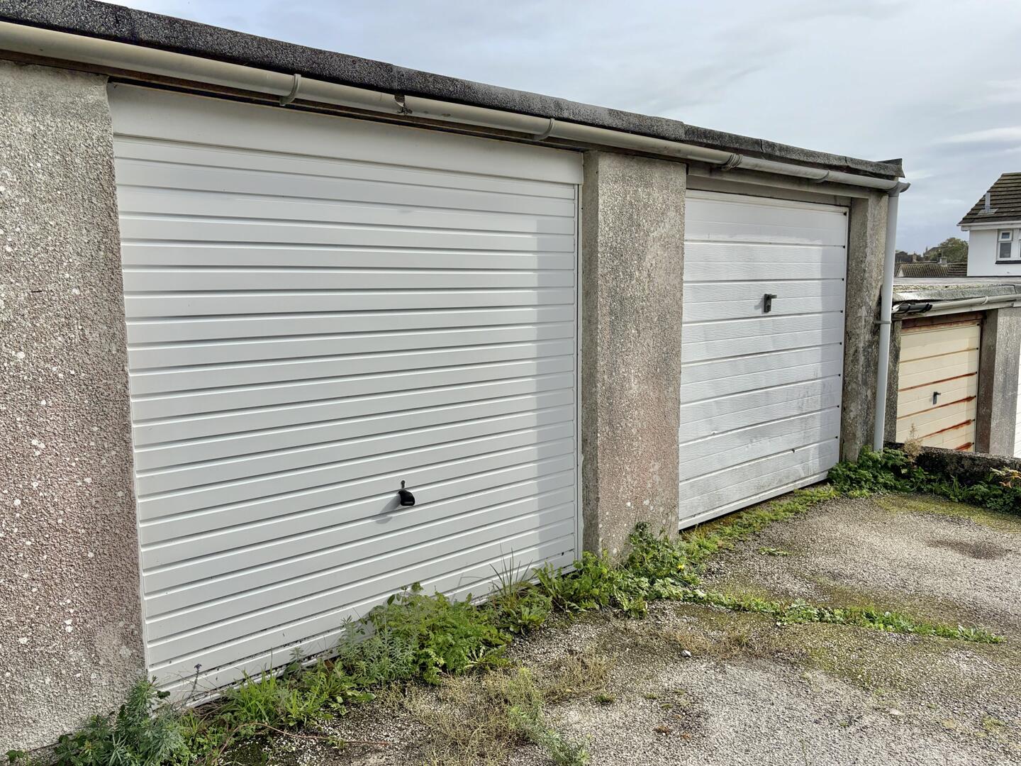 Halwyn Place, Truro